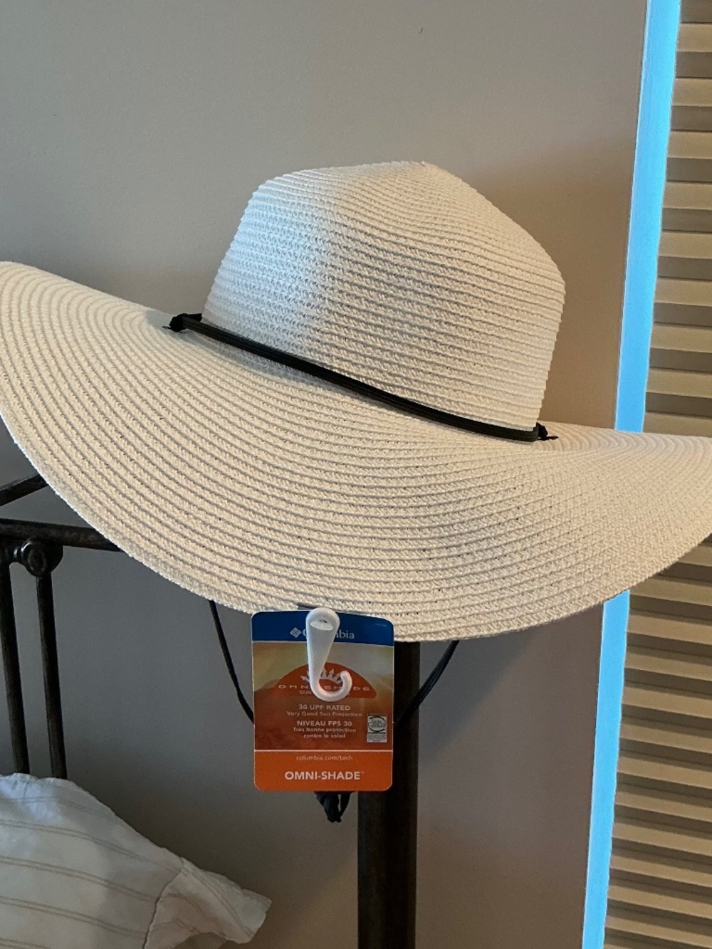 NWT Columbia White SunHat Omni-Shade 30 UPF